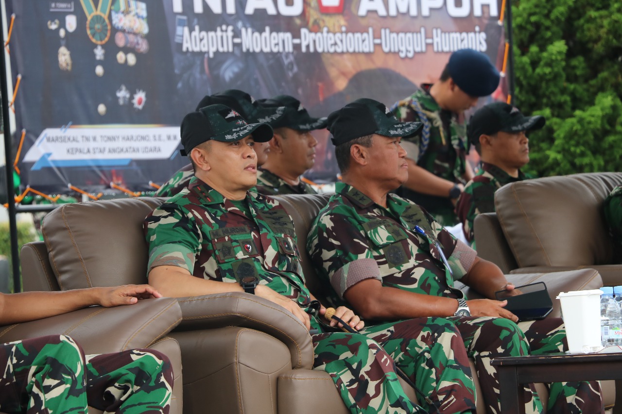 Wujud Penghormatan atas Dedikasi dan Dukungan terhadap Peningkatan Satbravo 90 Kopasgat, Kasau Disematkan Brevet Kehormatan Albara