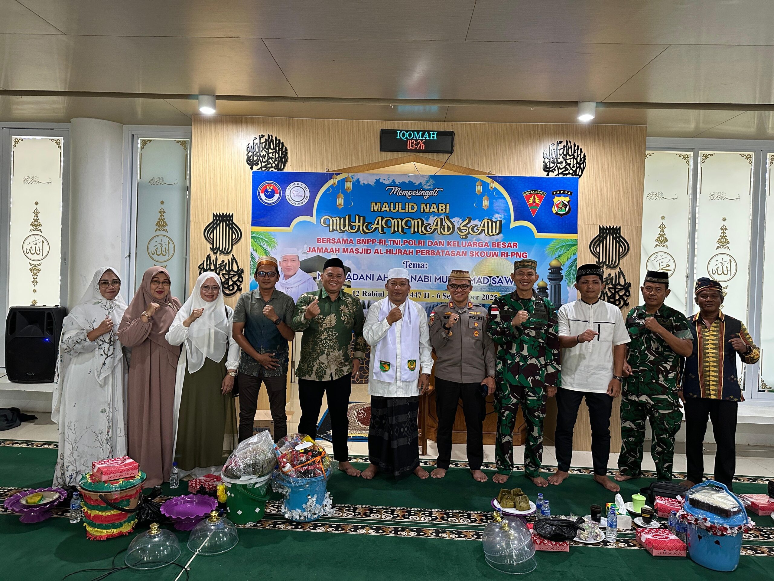 *Cahaya Kebersamaan Melalui Peringatan Maulid Nabi Muhammad Di Perbatasan Papua*