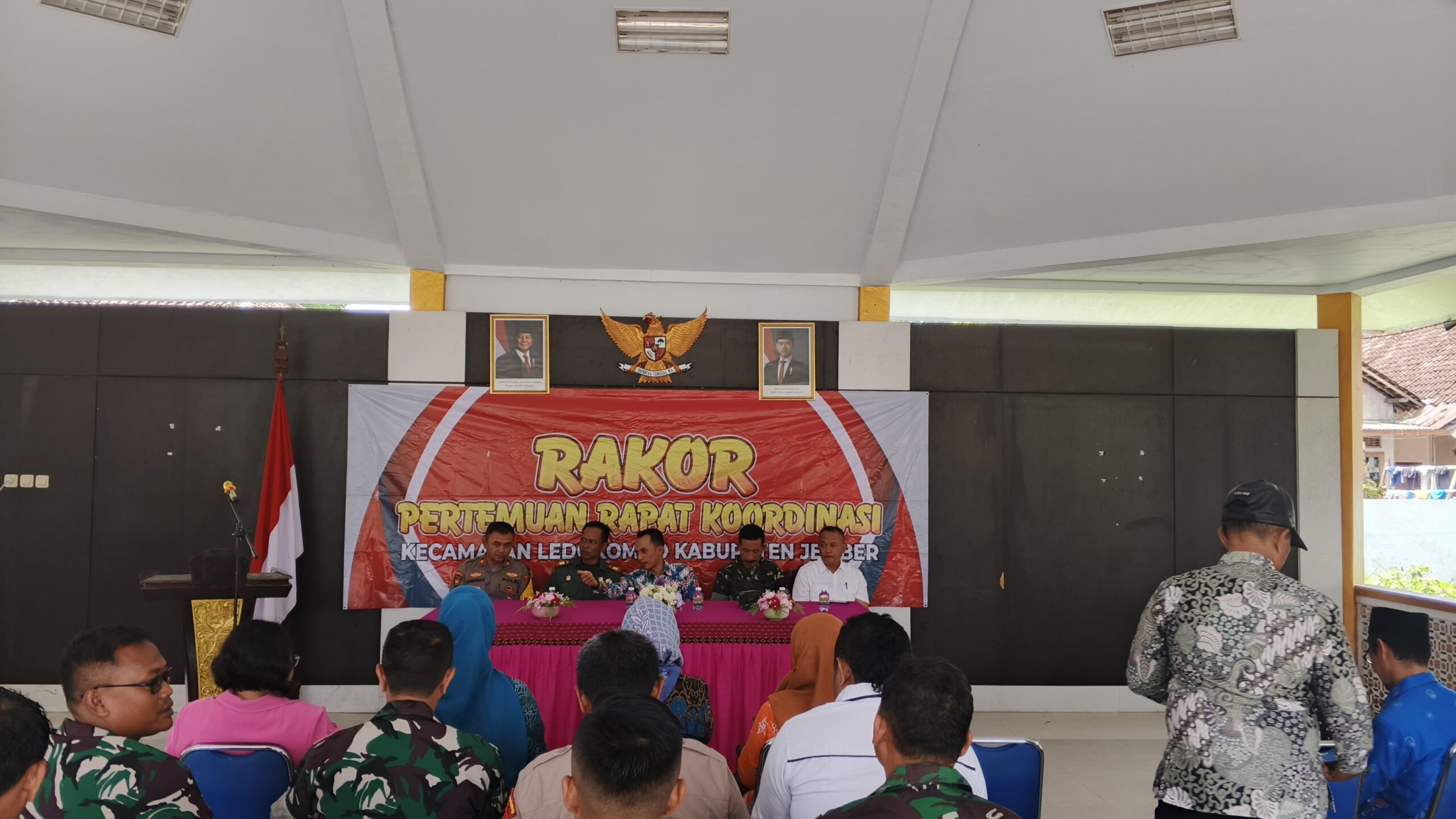 Kapolsek dan Danramil Ledokombo Gelar Sertijab dan Pisah Kenal, Iptu Andreas Resmi Gantikan Iptu Fathur Rozak