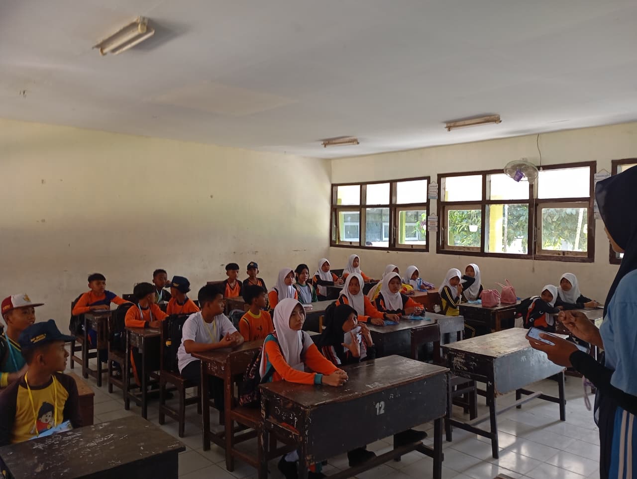 Pra MPLS Ramah 2026, SMPN 8 Jember Melatih Kesiapan Siswa Dalam Mengenali Lingkungan dan Budaya Sekolah